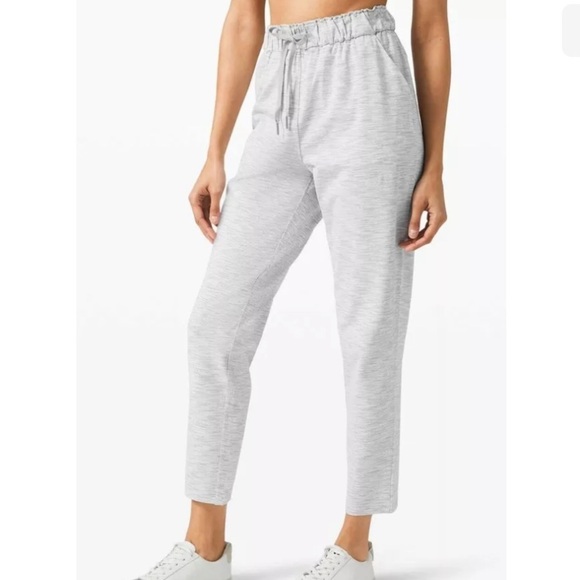 Lululemon Keep Moving Pants Wee Stripe size 6 - Picture 1 of 10